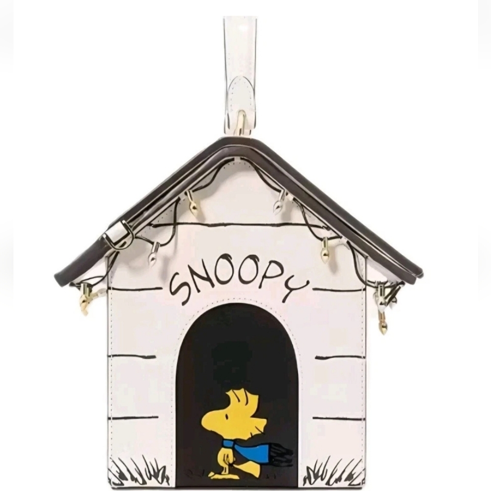 Kate Spade X Peanuts Snoopy 3D Dog House Crossbody Bag NWT New Purse - Picture 2 of 9
